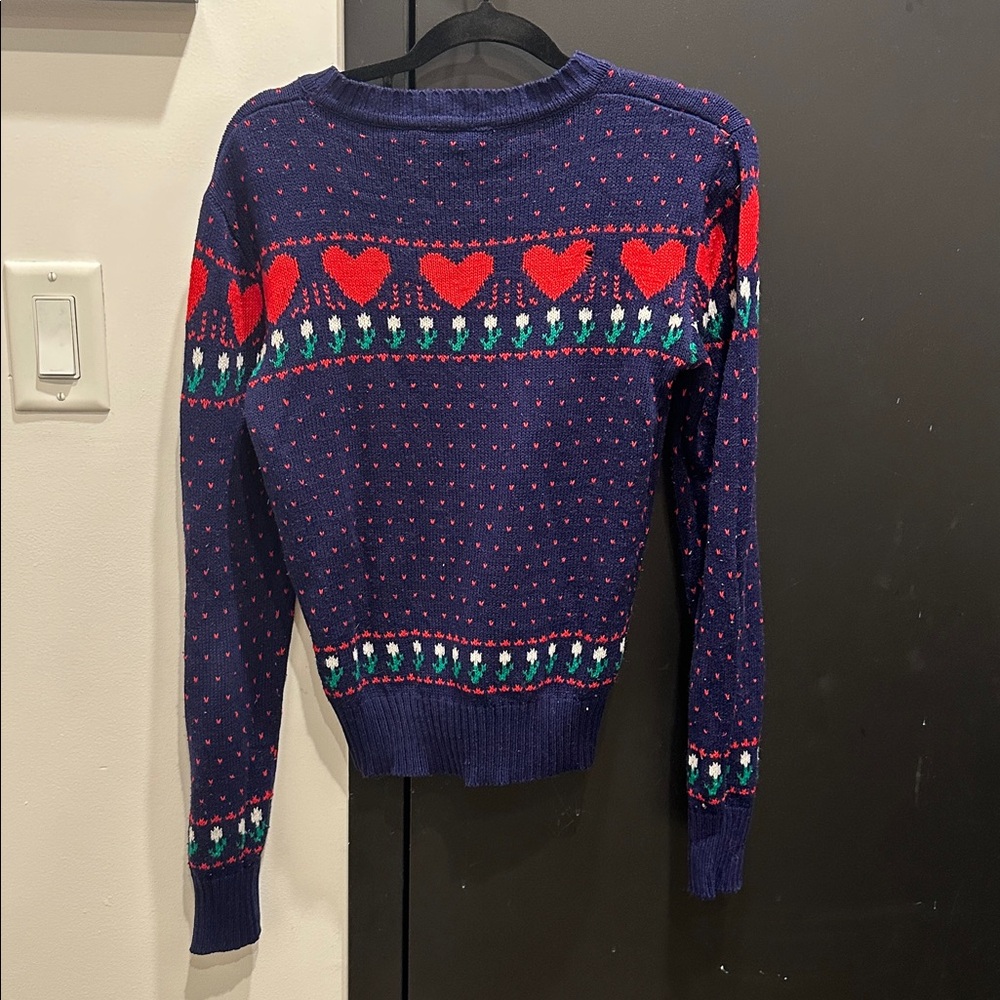 Vintage Heart Patterned Sweater - Picture 2 of 3